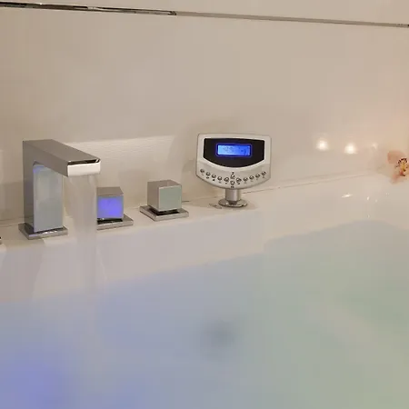 Neho Croisette Ξενοδοχείο