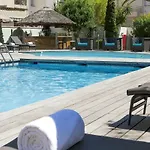 Neho Croisette