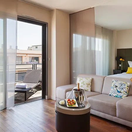 Neho Croisette Hotel