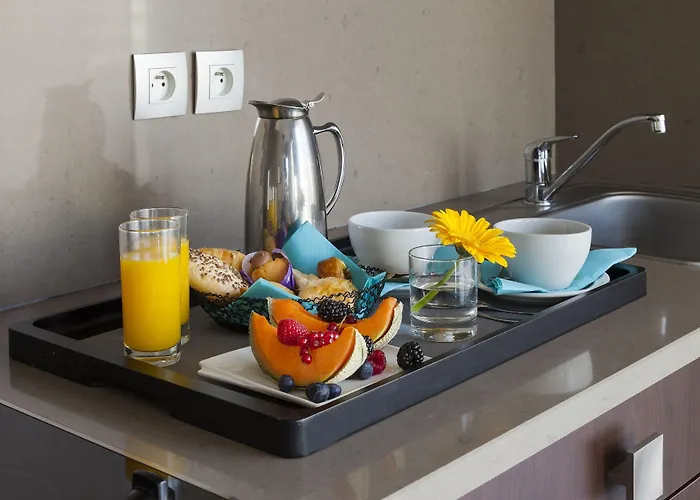 Neho Croisette Hotel 4*