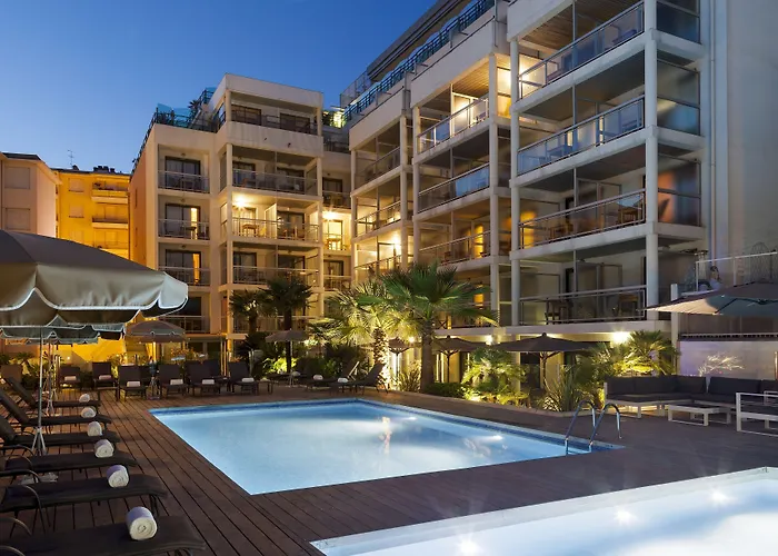 Neho Croisette 4* كان