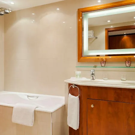 Hotel Neho Croisette 4*