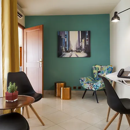 Hotel Neho Croisette 4*