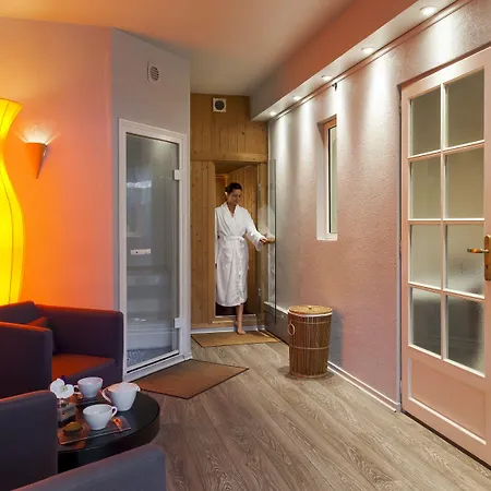 Neho Croisette Hotel