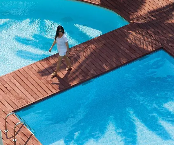 Neho Croisette Hotel 4*